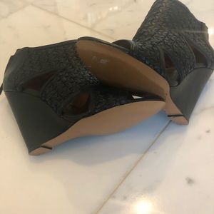 Elizabeth & James Black Woven Peep Toe Wedge